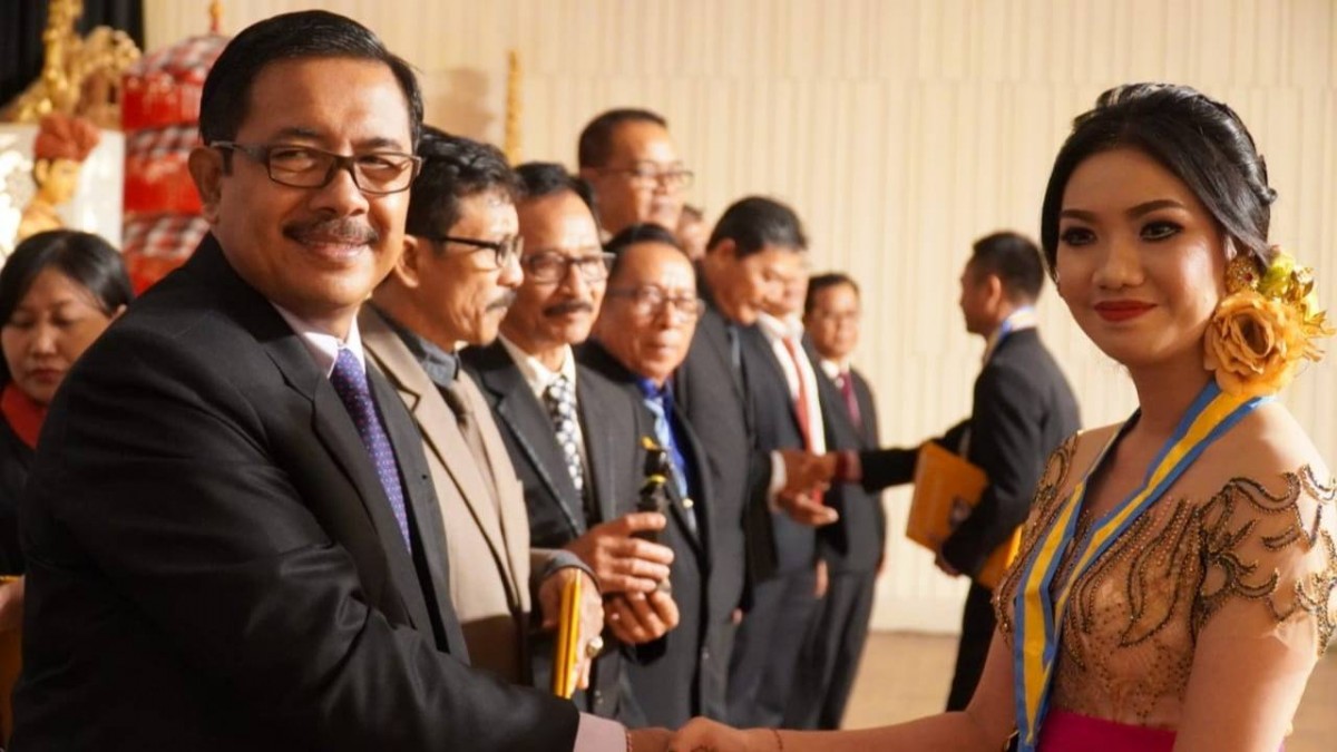 FACULTY OF LETTERS UNWAR HELD 60TH FACULTY GRADUATION