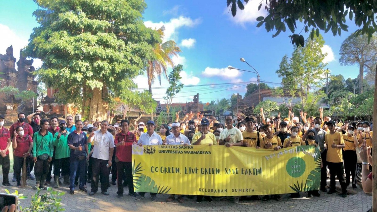 Student Executive Aboard of Faculty of Letters held Social Services